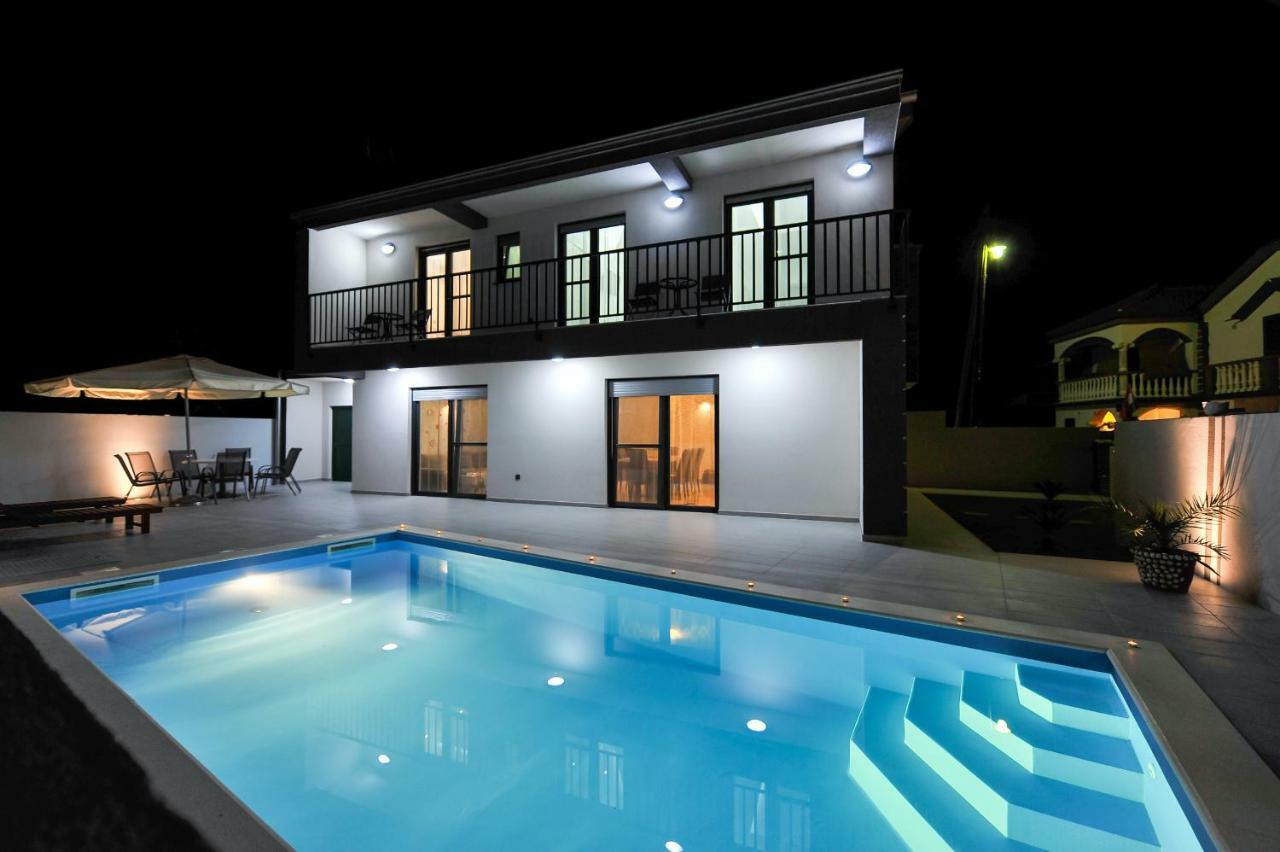 Villa Lily Zadarvillas Привлака Экстерьер фото